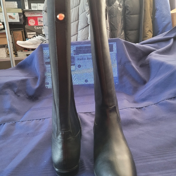 Ladies Boots - Picture 10 of 11